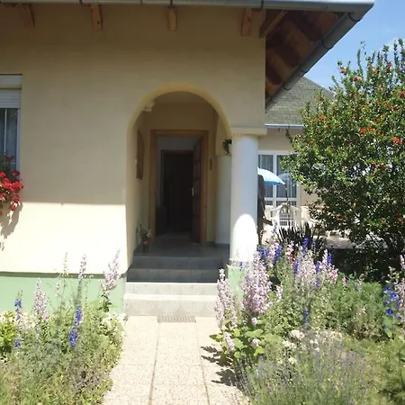 Harmony Apartman * Balatonszárszó