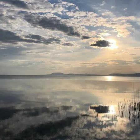 Lejlighed Harmony Apartman Balatonszárszó