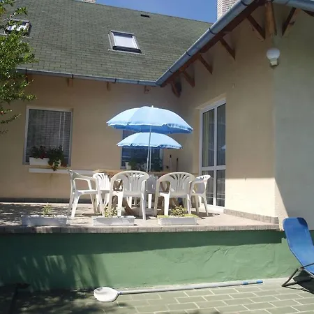 Appartement Harmony Apartman Balatonszárszó